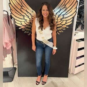 Meet your Posher, Crystal